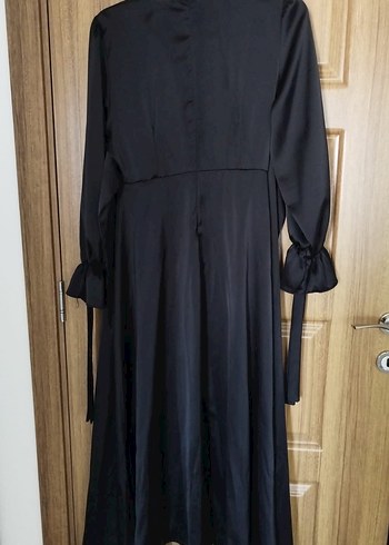 Siyah Uzun Yüksek Yakalı Kadın Elbise - Görsel 4