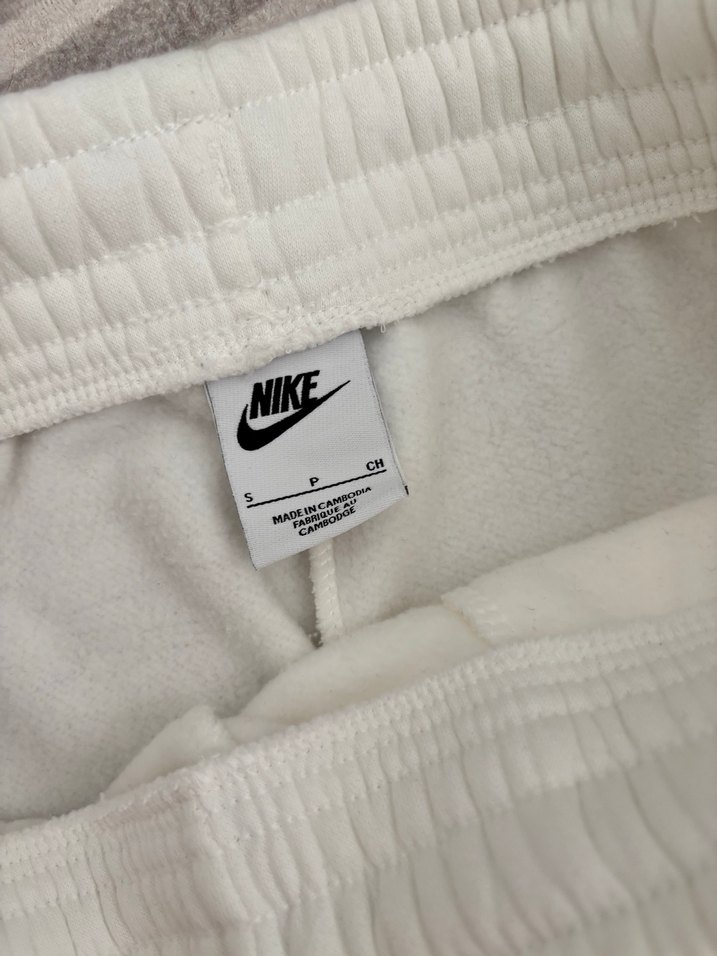 Beyaz nike eşofman altı - Görsel 3