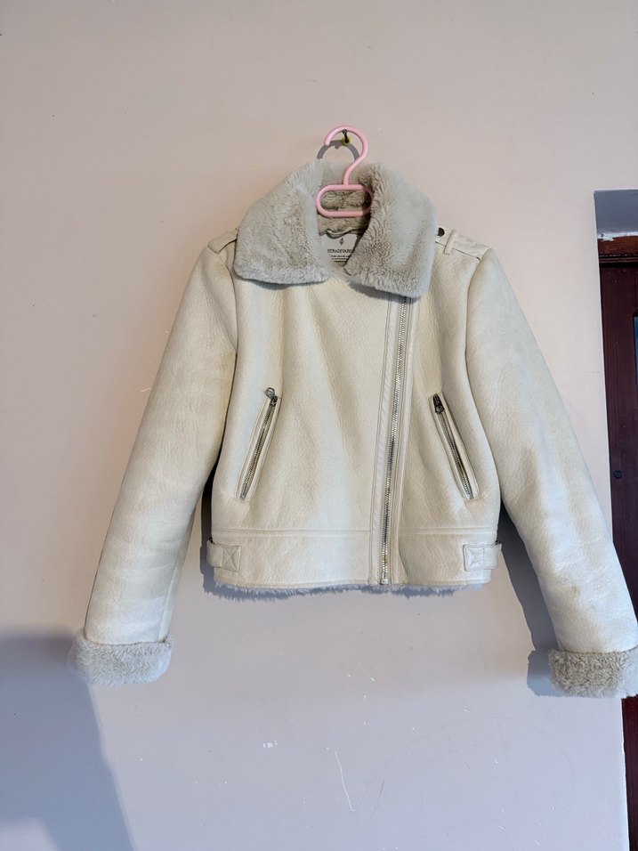 Stradivarius Kadın Kürklü ceket mont - Görsel 2