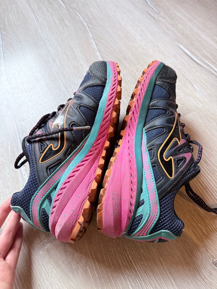 Renkli Bağcıklı Kadın Spor Ayakkabı Joma Marka - Görsel 3