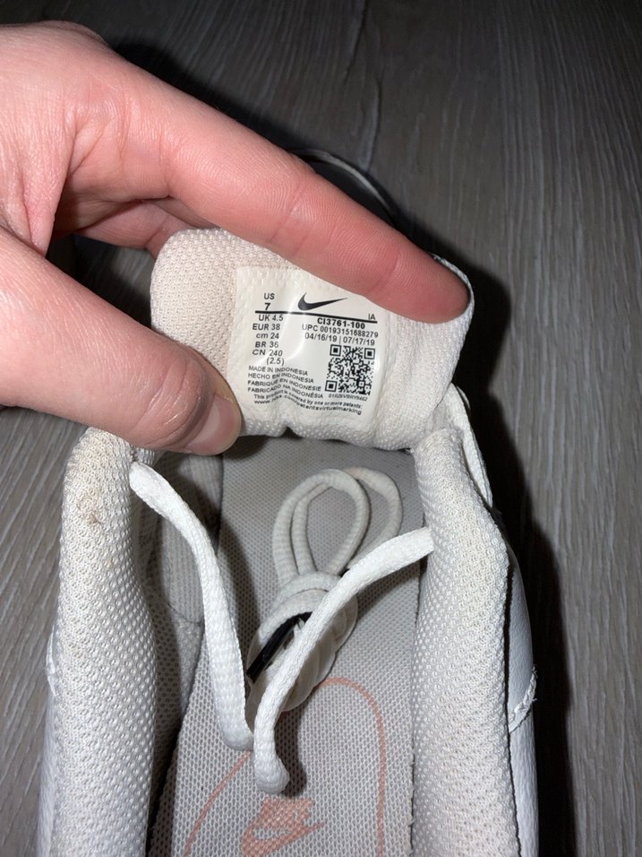 Nike orijinal ayakkabı - Görsel 2