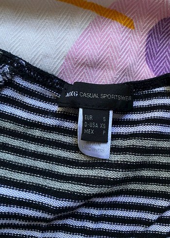 s Beden Zigzag desenli, siyah,silver çizgili kadın bluz