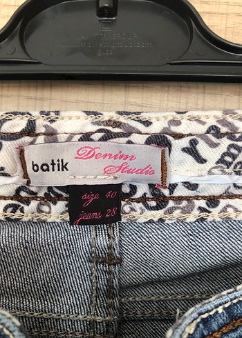 38 Beden Kadın Mavi Denim Kemerli Günlük Jean
