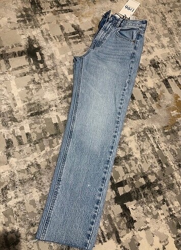 Stradivarius stradivarius en popüler pantolonlarından D96