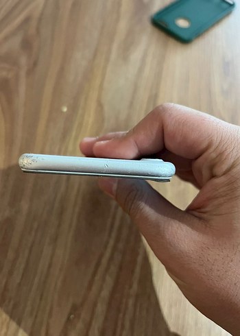 Beyaz iPhone 7 telefon - Görsel 5
