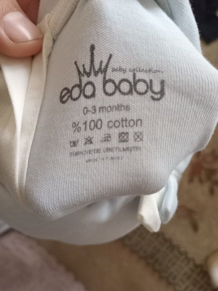 Düğmeli Beyaz Bebek Tulum - Görsel 3