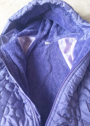 Mor Kapüşonlu Kız Çocuk Mont - Görsel 2