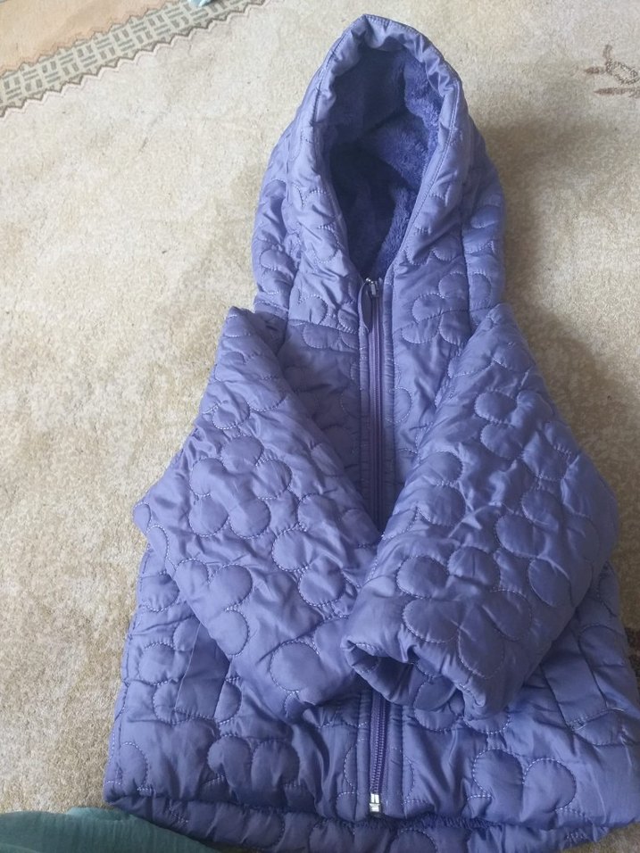 Mor Kapüşonlu Kız Çocuk Mont - Görsel 3