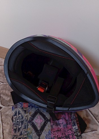 bayan Renkli Baskılı Pembe  Kask - Görsel 7