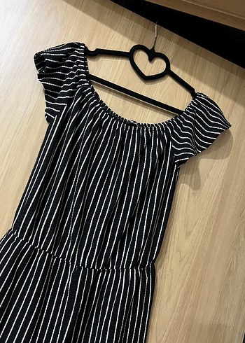 Siyah Çizgili Mini Tulum - Görsel 2