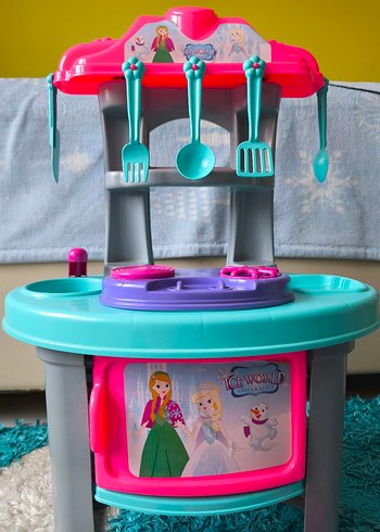 Buzlar Ülkesi Mutfak Seti 26 parça - Görsel 5