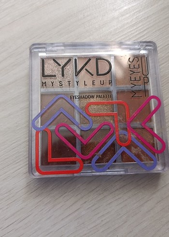 Beden Maybelline The Blushed Nudes Göz Farı Paleti