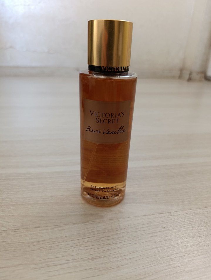 Victoria's Secret Bare Vanilla Kadın Parfümü - Görsel 2