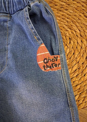 Diğer YENİ ETİKETLİ Erkek Çocuk Renkli Nakışlı Bol Kesim Denim JEAN