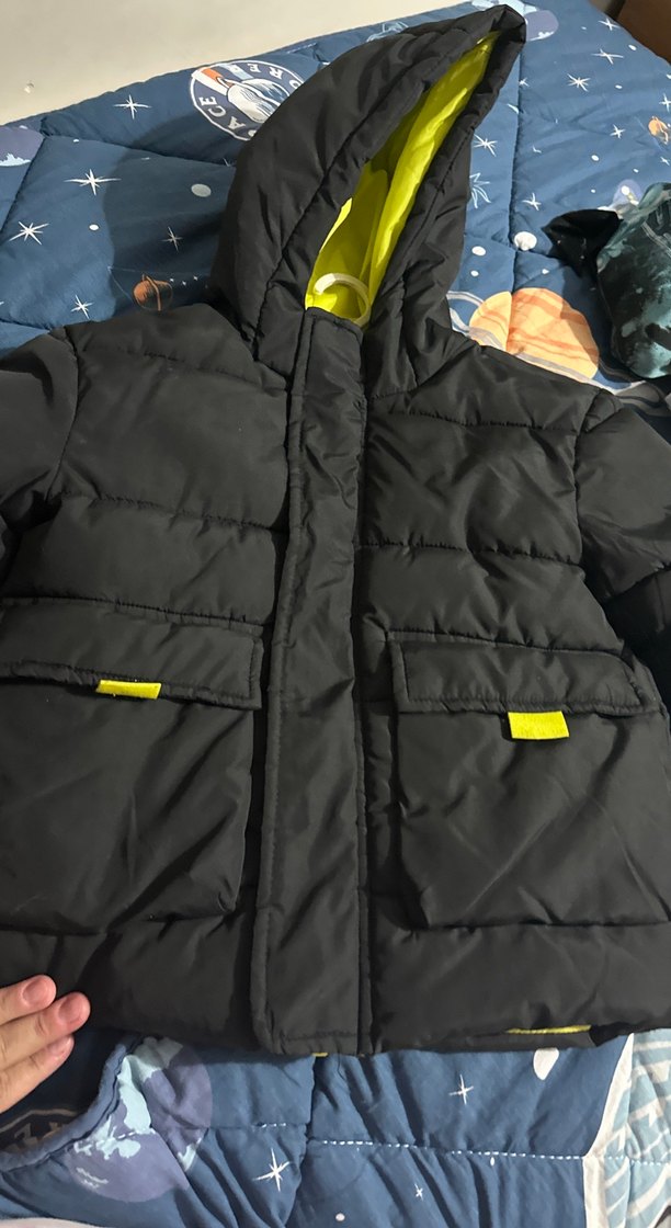 Siyah Kapüşonlu Erkek Çocuk Mont - Görsel 2