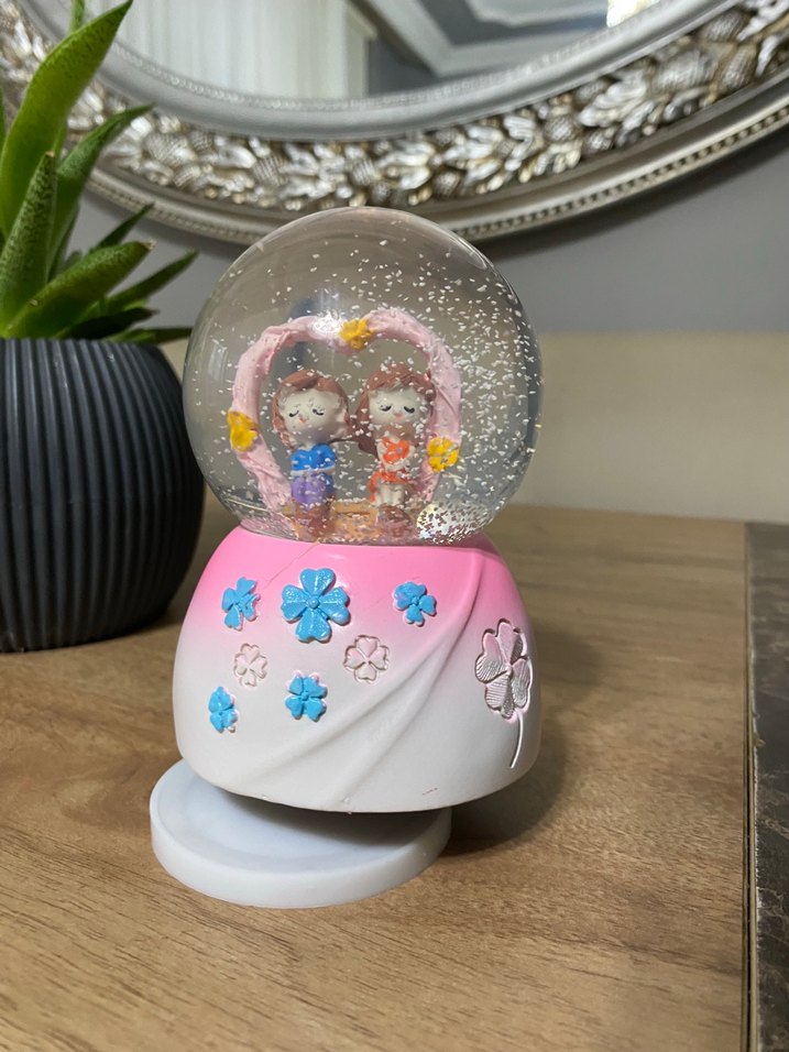 Pembe Renkli müzikli kar küresi - Görsel 2