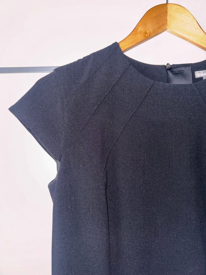 Siyah Kısa Kollu Elbise - Görsel 2