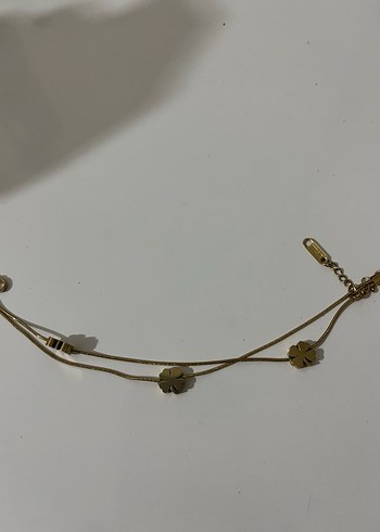 Altın Renk Zincir Detaylı Minimalist Bileklik
