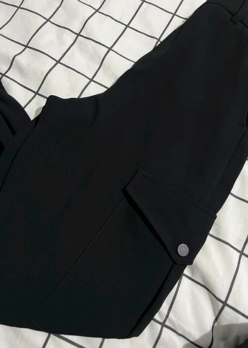 Düğmeli Siyah Kadın Kumaş Pantolon - Görsel 4