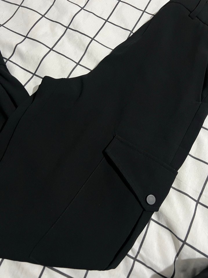Düğmeli Siyah Kadın Kumaş Pantolon - Görsel 4