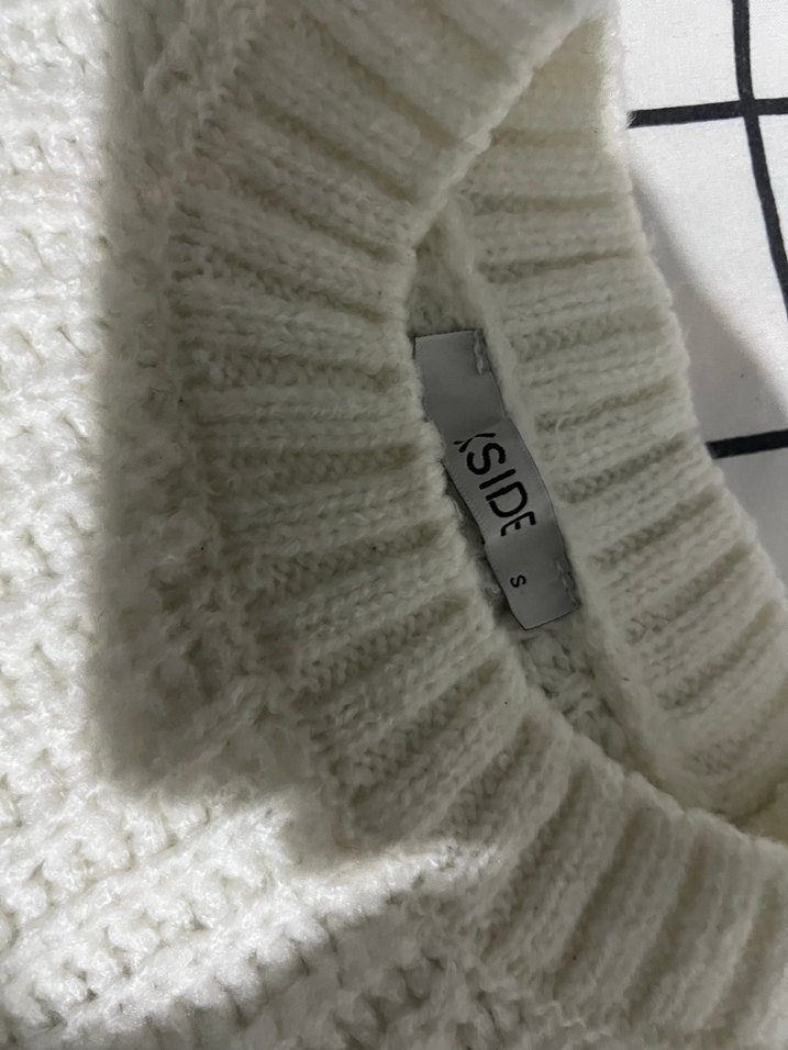 Kadın Beyaz Örgü Bisiklet Yaka Kazak - Görsel 3