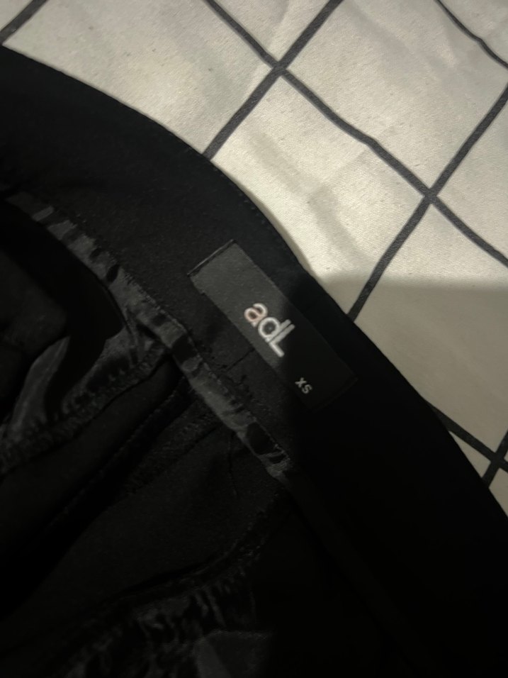 Siyah Midi Kadın Kumaş Pantolon - Görsel 2