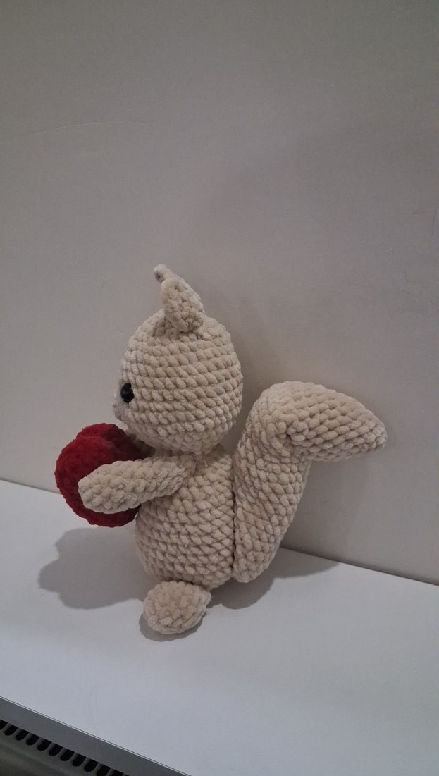 kalp tutan sincap Peluş Oyuncak - Görsel 5