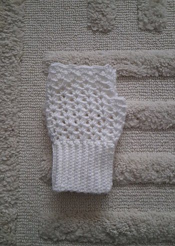 Dantel Detaylı Beyaz Örgü Kadın Eldiveni - Görsel 4