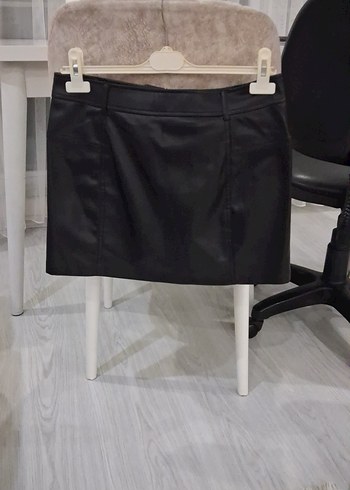 Bershka Kemerli Siyah Deri Mini Etek