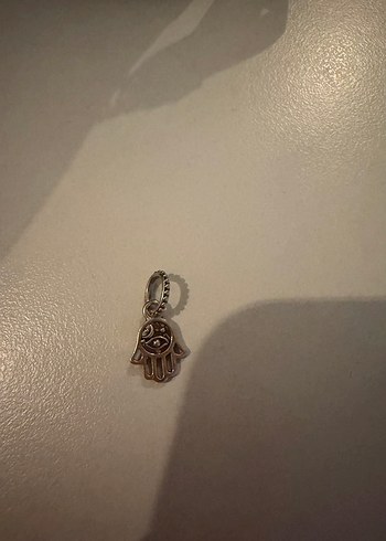 Fatma eli Kadın Charm - Görsel 2