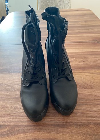 36 Beden Kadın Siyah Bot