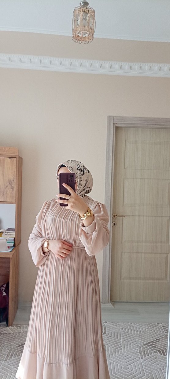 Bej Piliseli Uzun Keten Elbise - Görsel 3