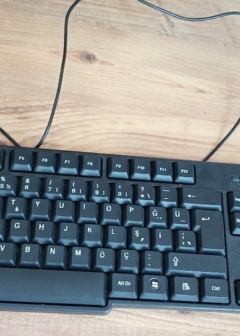 Kablolu Siyah Türkçe Q Klavye