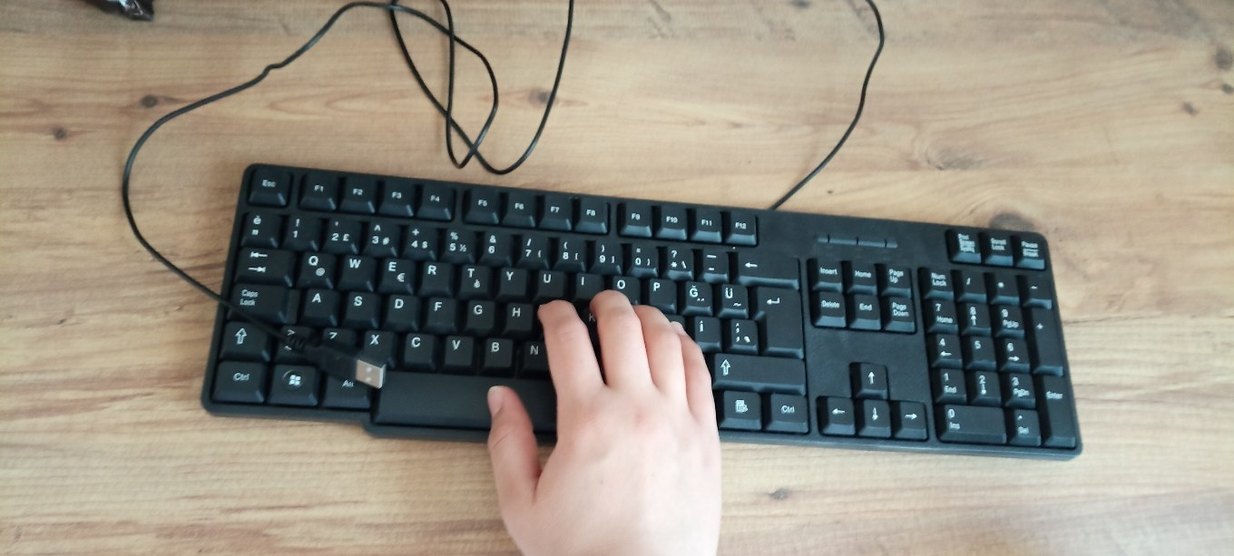 Kablolu Siyah Türkçe Q Klavye - Görsel 2