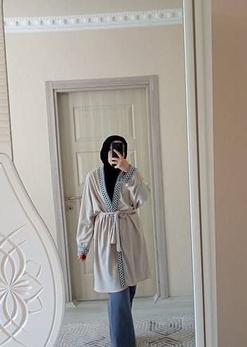 Kadın Bej Midi Zebra Desenli Kuşaklı Kimono