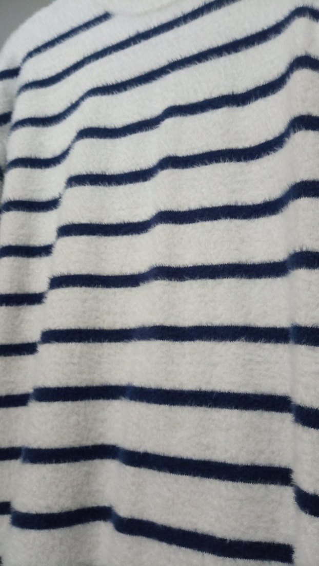 Çizgili Gri-Beyaz Uzun Kollu Triko kazak - Görsel 4