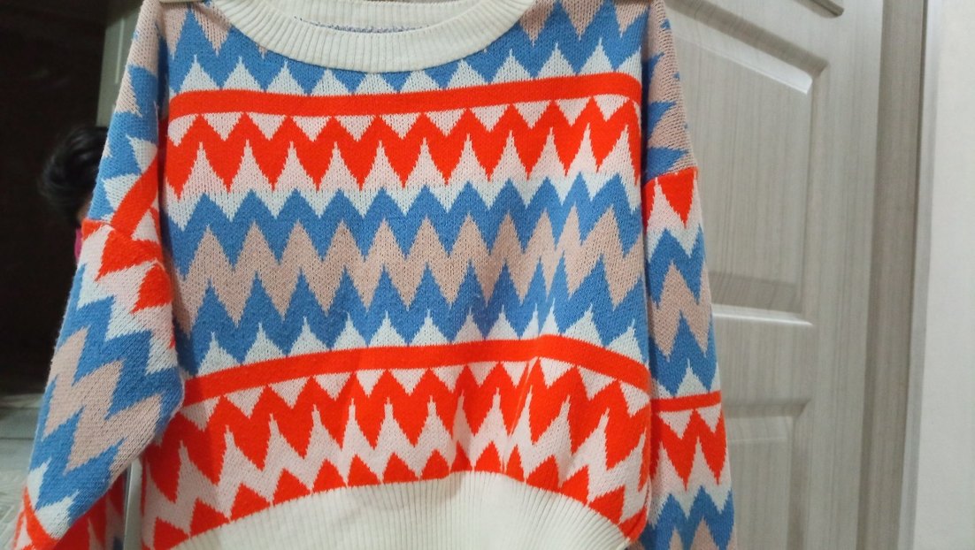 Renkli Geometrik Desenli Kadın Triko Kazak - Görsel 2