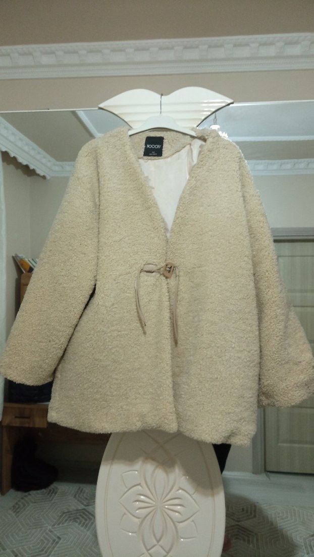 Bej Yünlü Kadın Kaban, Kürk Detaylı, Midi - Görsel 4