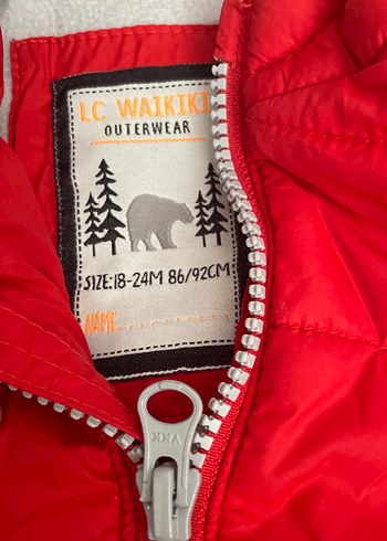 Kırmızı Kapüşonlu Çocuk Mont - Görsel 2