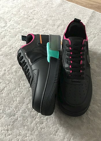 Nike Beyaz Bağcıklı Kadın Spor Ayakkabı
