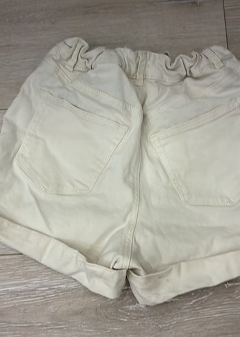 H&M BELDEN AYARLAMALI LASTİKLİ BEYAZ ŞORT - Görsel 2