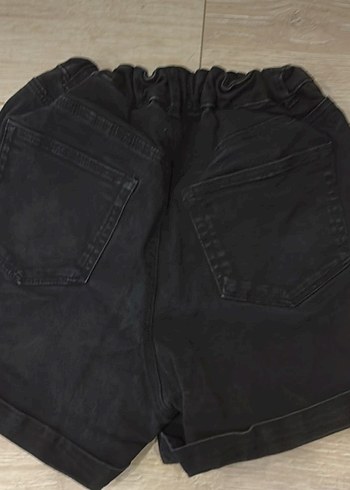 H&M BELDEN AYARLAMALI LASTİKLİ SİYAH ŞORT - Görsel 2