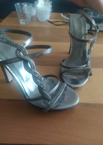 gümüş Stiletto Topuklu Kadın Ayakkabı