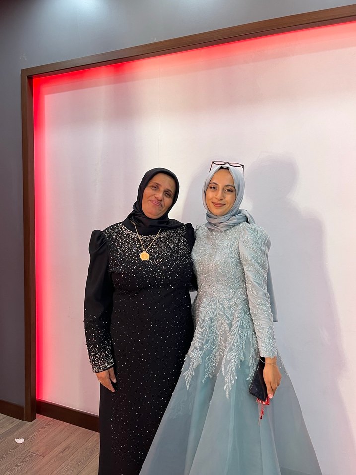 Boncuk İşlemeli Siyah Uzun Kol Elbise Anne abiyesi - Görsel 4