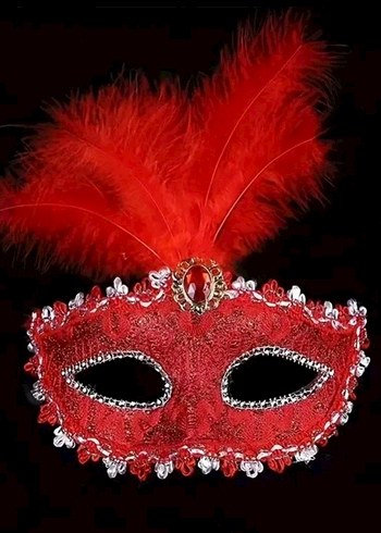 Kırmızı Tüy Detaylı Kadın Maskesi - Görsel 2