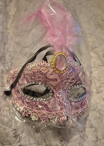 Toz Pembe Tüylü Taş Süslemeli Parti Maskesi - Görsel 4