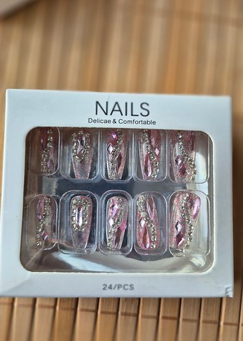 24 Parça Taş Süslemeli Takma Tırnak Seti - Görsel 5