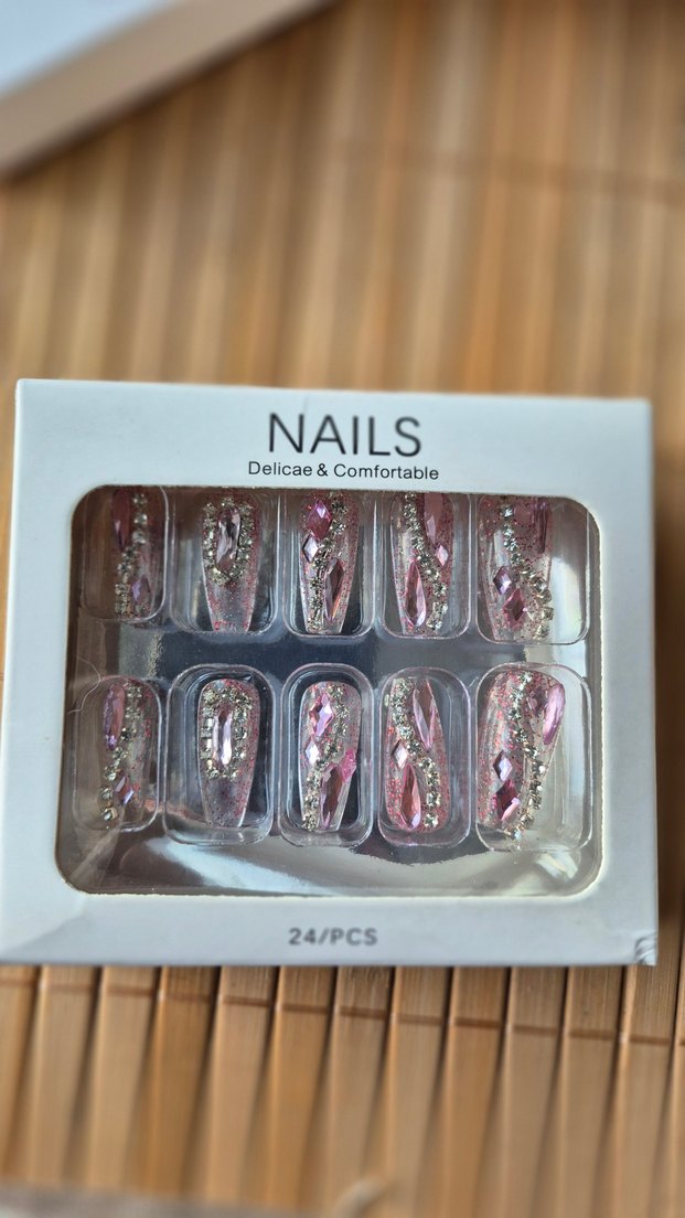 24 Parça Taş Süslemeli Takma Tırnak Seti - Görsel 5