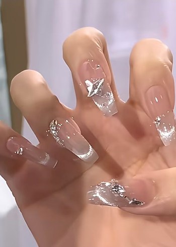 Kelebek Süslemeli 24 Parça Takma Tırnak Seti - Görsel 2