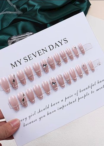 Kelebek Süslemeli 24 Parça Takma Tırnak Seti - Görsel 5